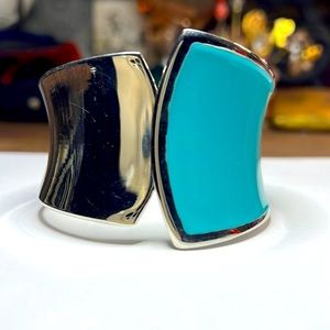 Enamel Turquoise and Silver-toned Hinged Bracelet